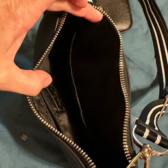 Kate Spade North South Swingpack Crossbody - Picture 2 of 4